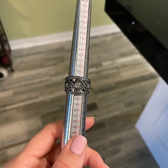 • Silver Malachite Ring • - Picture 12 of 15